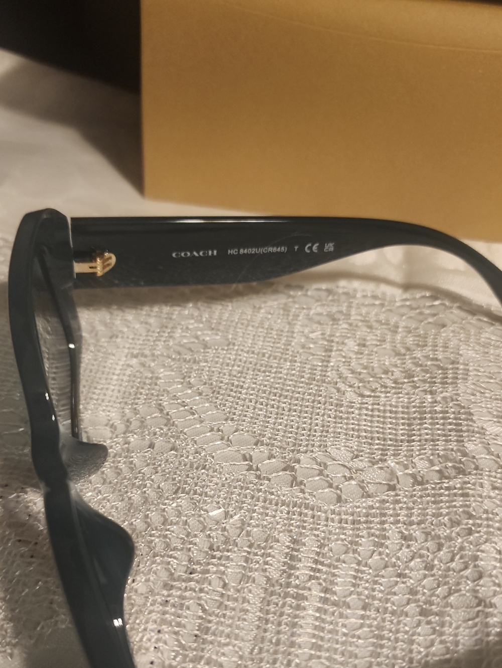Coach Green Square Sunglasses NIB - Picture 4 of 8